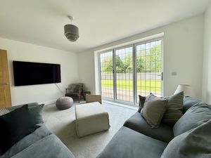 Sitting Room- click for photo gallery